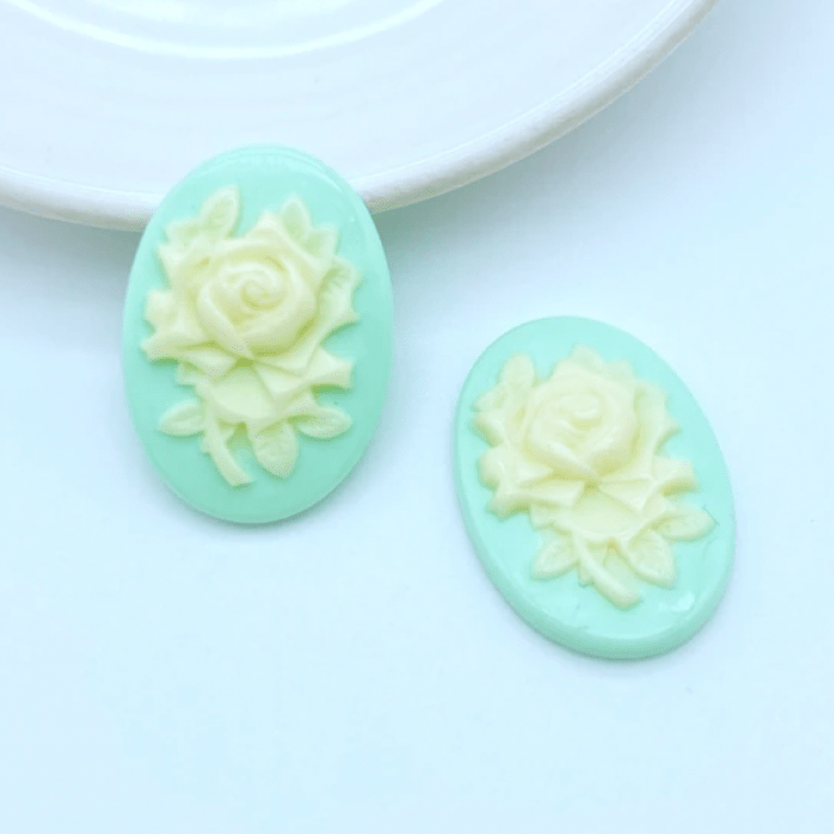 Sundaylace Creations & Bling Resin Gems Mint Green- Cream Rose Oval 15*27mm Roses in Oval Cameo Gentle Pastel floral, Glue on, Resin Gems