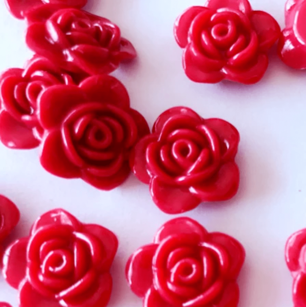 Sundaylace Creations & Bling Resin Gems 15mm Red Rose flat back round, Sew on, Resin Gems (Sold in Pair)
