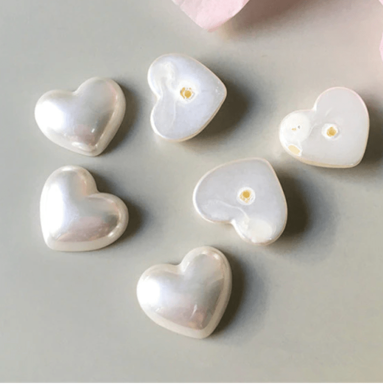 Sundaylace Creations & Bling Resin Gems 17*20mm Pearl White Heart Bubble Dome, Glue on, Resin Gems