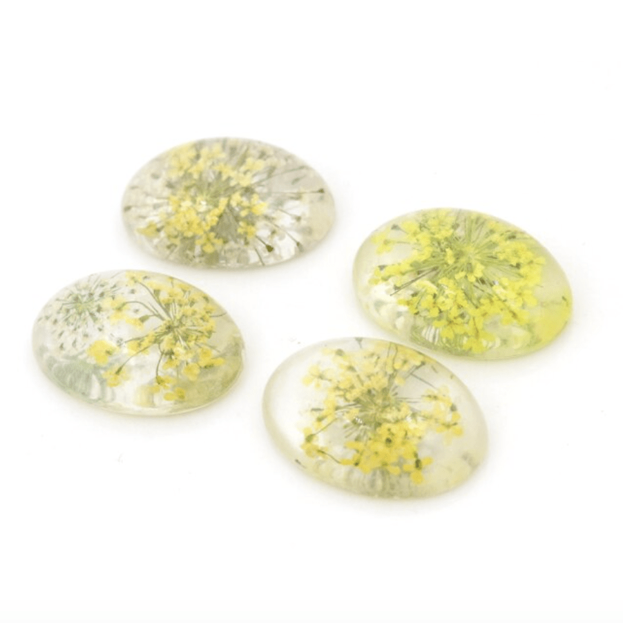 Sundaylace Creations & Bling Resin Gems Yellow Flowers 18*25mm A Dried White Chrysanthemum Flower in Clear Resin OVAL, with coloured flowers Glue on, Resin Gem