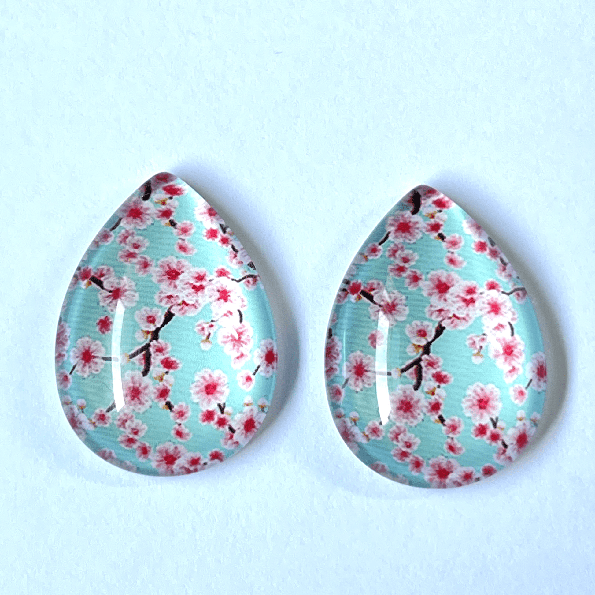 Sundaylace Creations & Bling Resin Gems Light Blue Sky with Cherry Blossom Teardrops 18*25mm Floral Various Teardrops, Acrylic Printed Resin Gems