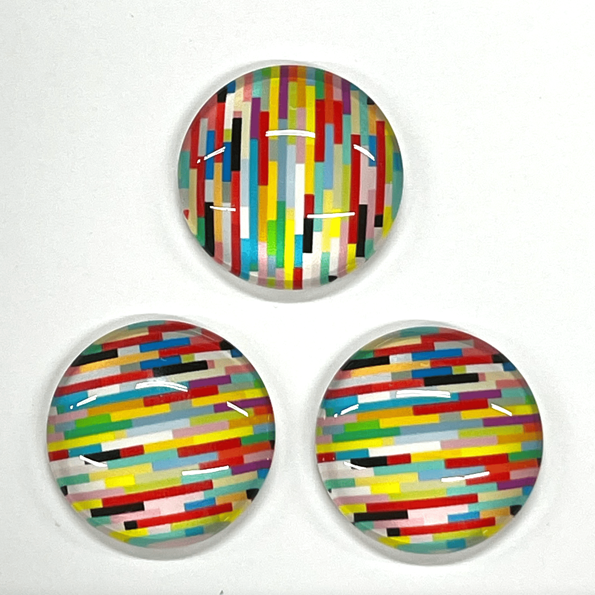 Sundaylace Creations & Bling Resin Gems 22mm Stripes Geometric pattern background round, Glue on, Acrylic Printed Resin Gem (Sold in Pair)