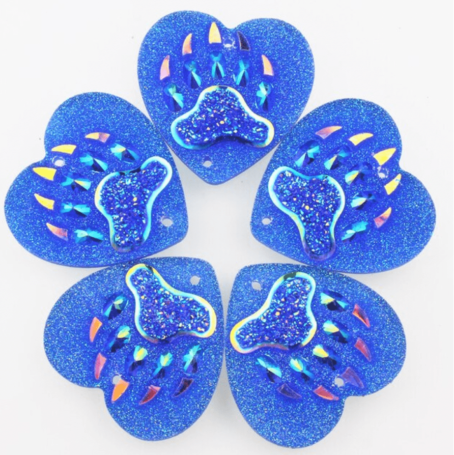 Sundaylace Creations & Bling Resin Gems Blue AB Heart Bear Paw 25mm Bear PAW Design in HEART Shaped, Sew on, Resin Gem