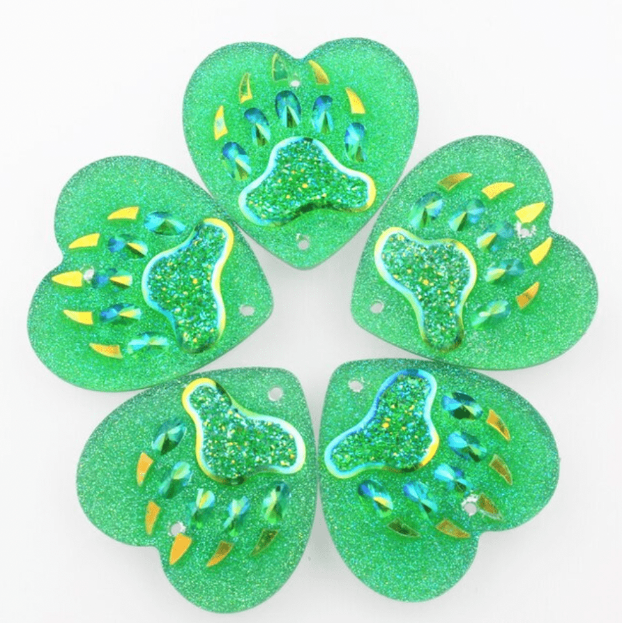 Sundaylace Creations & Bling Resin Gems Green AB Heart Bear Paw 25mm Bear PAW Design in HEART Shaped, Sew on, Resin Gem