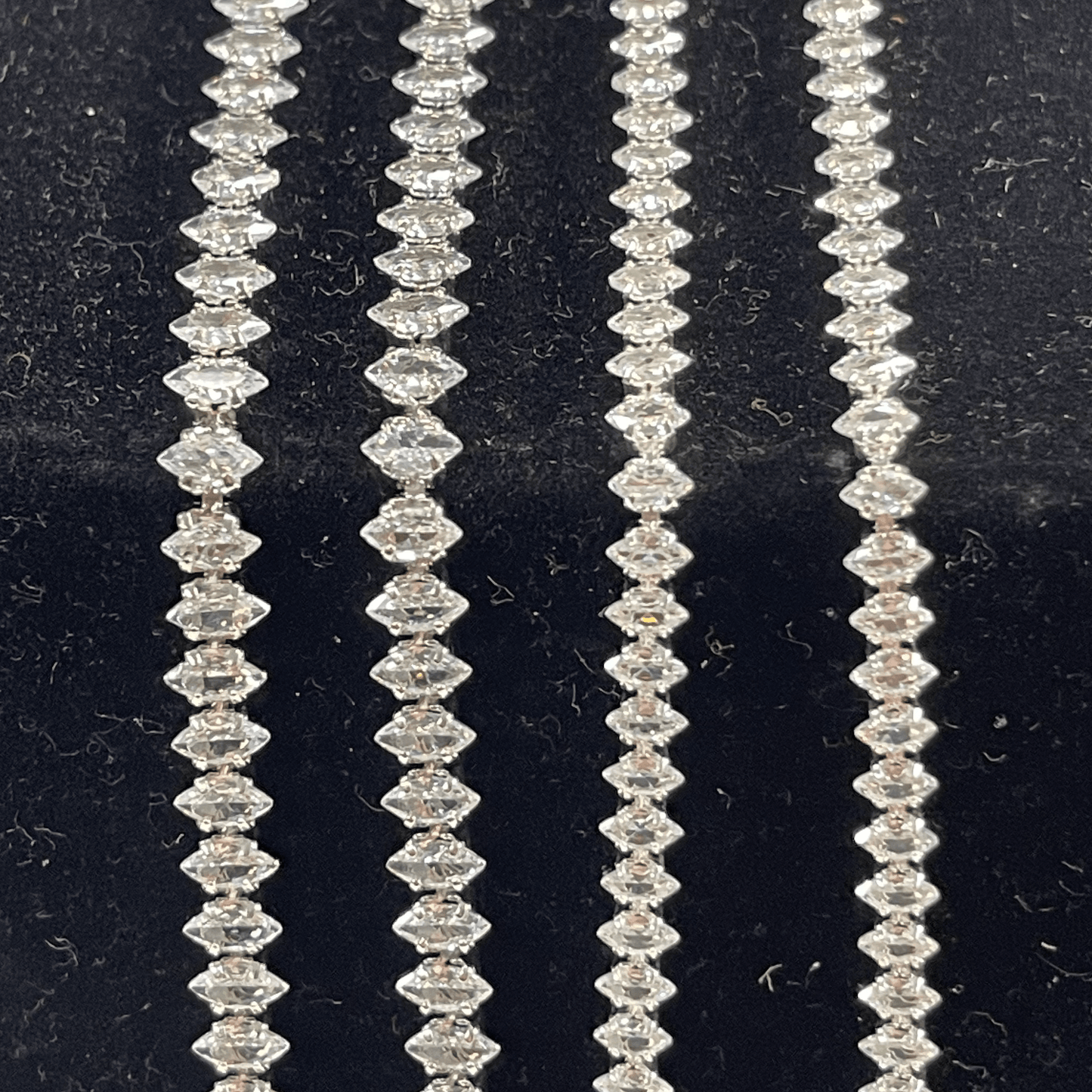 3*5mm & 3*4mm CLEAR DIAMOND STONE with Silver Rhinestone HIGH QUALITY Metal Chain, Sold in 18" *RARE* SS6 Metal Rhinestone Chain