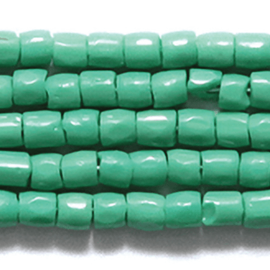 3 Cut 9/0 Beads Green Opaque *Limited time Hank 3-cut Beads
