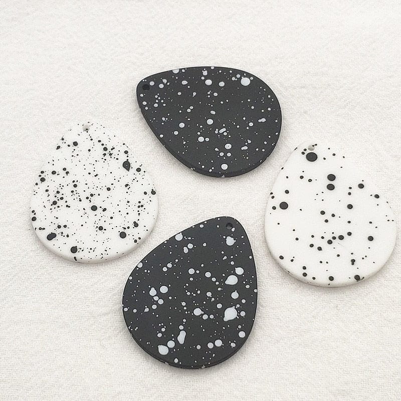 Sundaylace Creations & Bling Resin Gems 31*39mm Black and White Paint dots Large Fat Teardrops *Reversible*, one hole sew on, Resin Gems