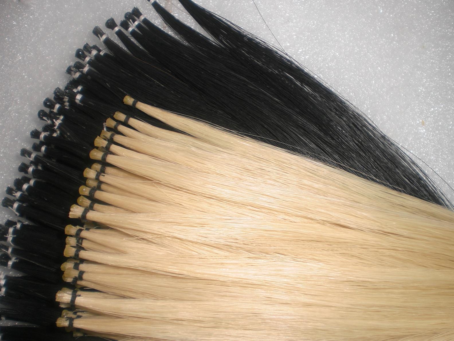 32 Inch Long Black/White Horse Tail Hair (6g) Promotions
