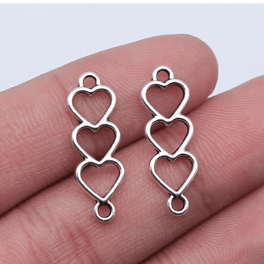mm Three Heart in Gold/Silver Metal, Basics *Sold in Pairs Earring Findings