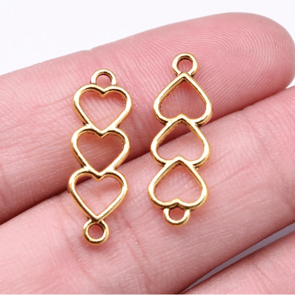 mm Three Heart in Gold/Silver Metal, Basics *Sold in Pairs Earring Findings