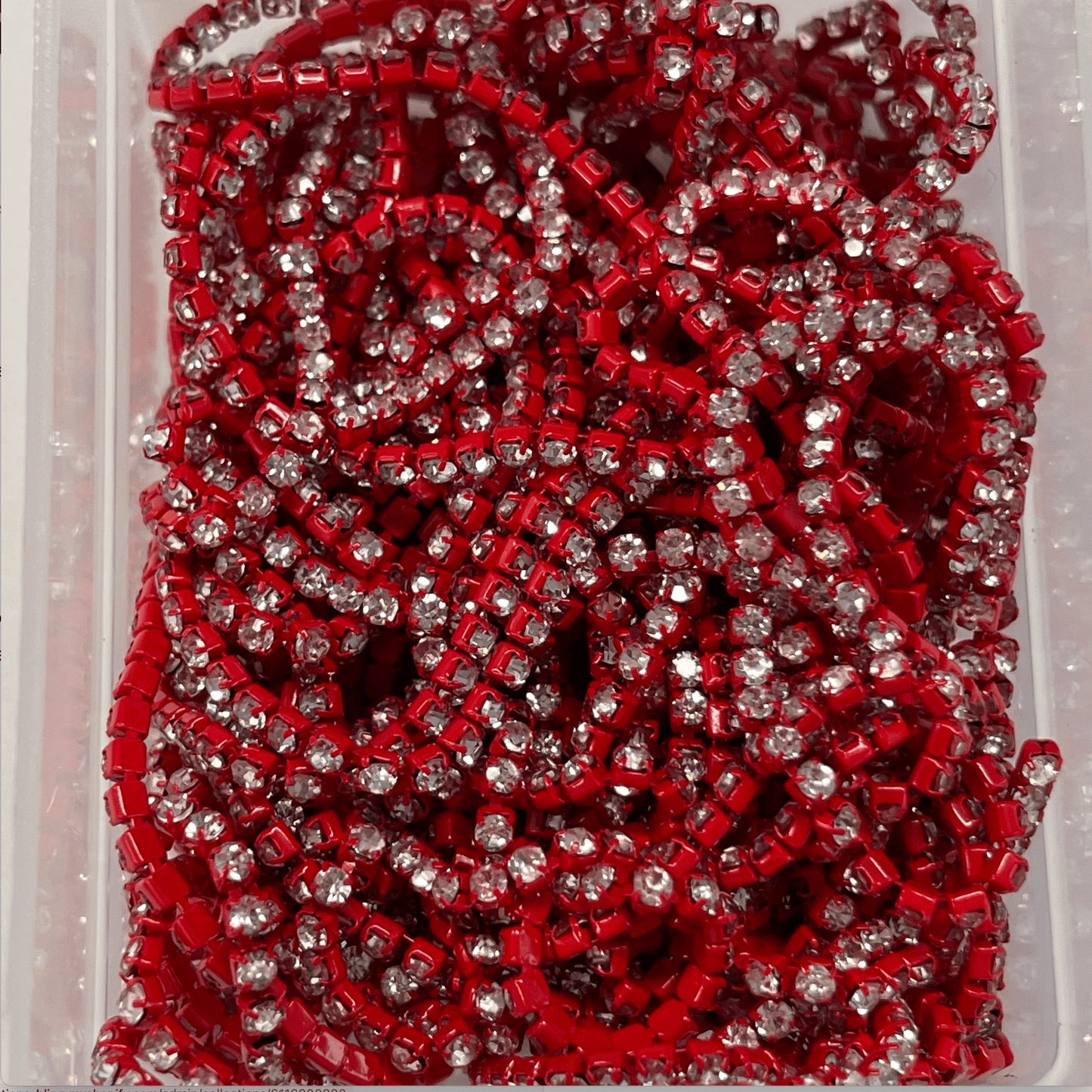 Ss6 Clear Stone on Candy Apple Red Colour Metal Rhinestone Chain, (Sold in Yard) SS6 Metal Rhinestone Chain