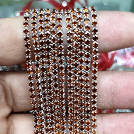 Ss6 Topaz Coffee Rhinestone in Silver Metal Rhinestone Chain SS6 Metal Rhinestone Chain