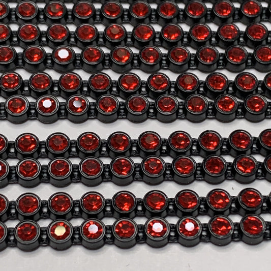Sundaylace Creations & Bling Ss8 Plastic Rhinestone Banding Rope Ss8 Plastic Rhinestone Chain Banding, Red Stone in Black Plastic Rhinestone Chain, Sold in yard